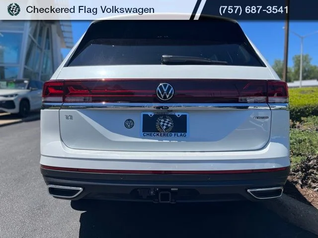New 2026 White Volkswagen 2.0T SE w/Technology image 11