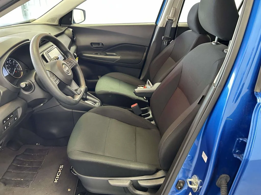 Used 2025 Blue Nissan S image 14