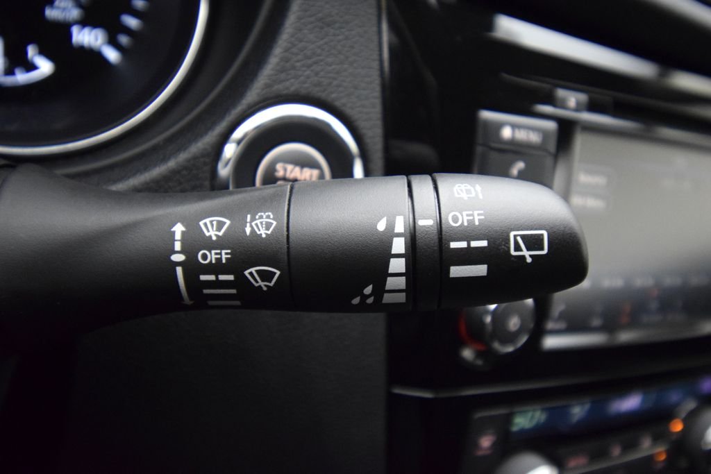 Used 2020 Red Nissan SV image 30