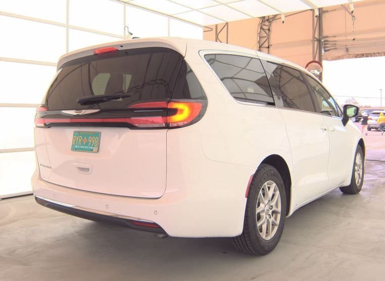 Used 2024 White Chrysler Touring L image 2