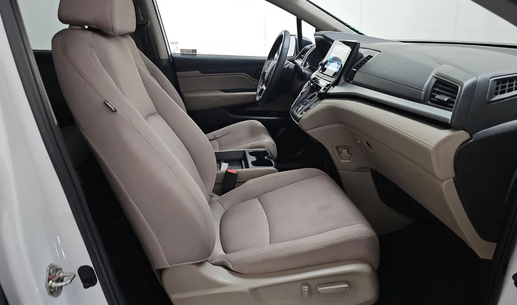 Used 2020  Honda EX image 14