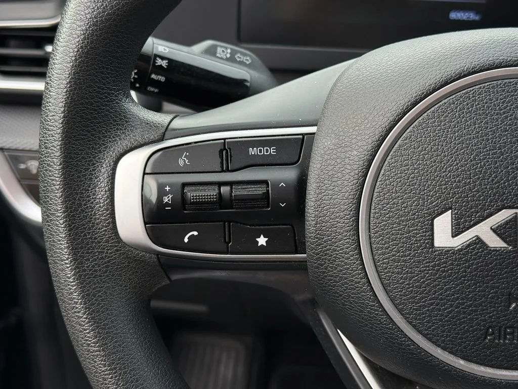 Used 2024 Gray Kia LX image 8