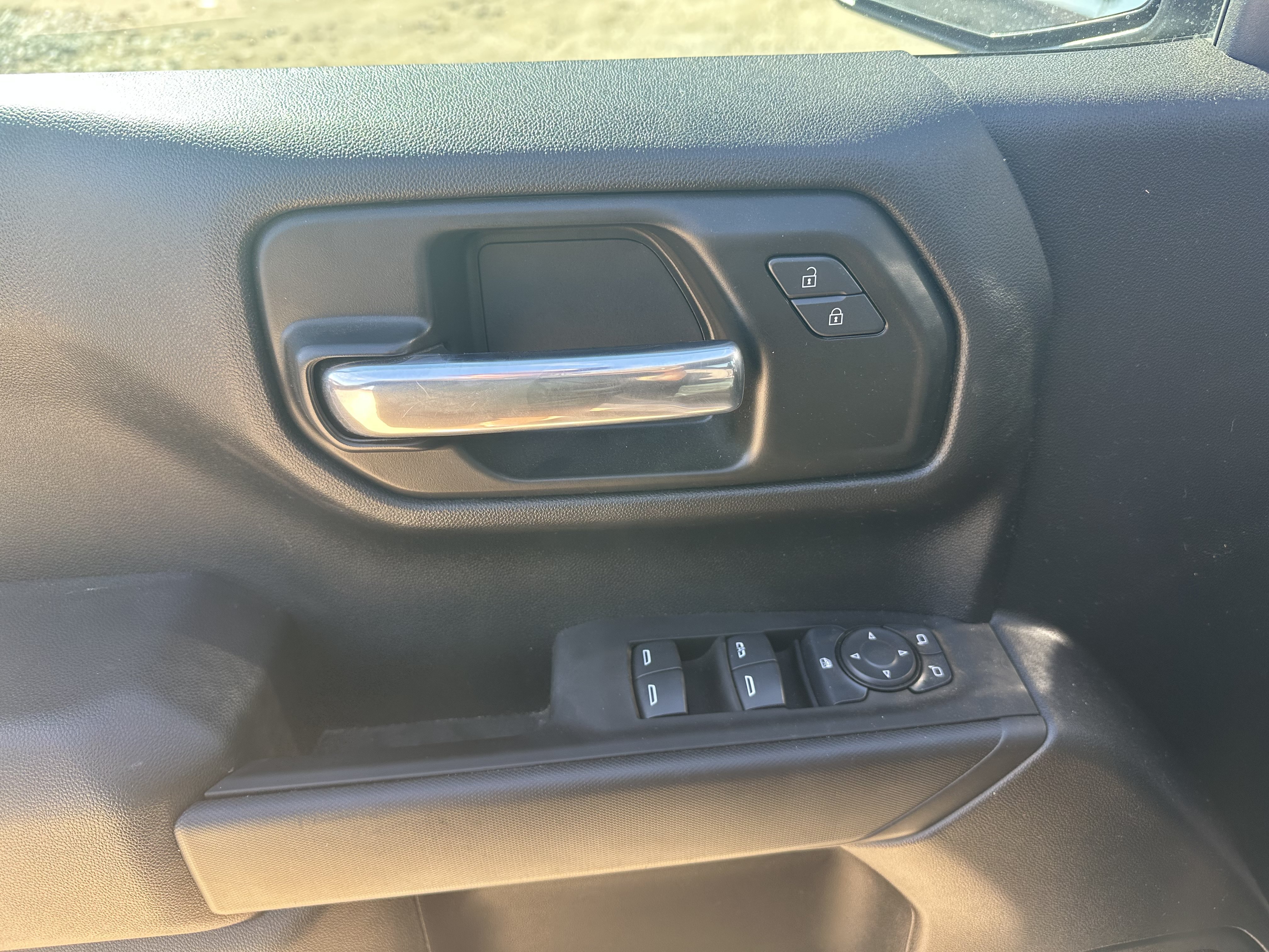 Used 2025 Slate Gray Metallic Chevrolet Custom Trail Boss image 11