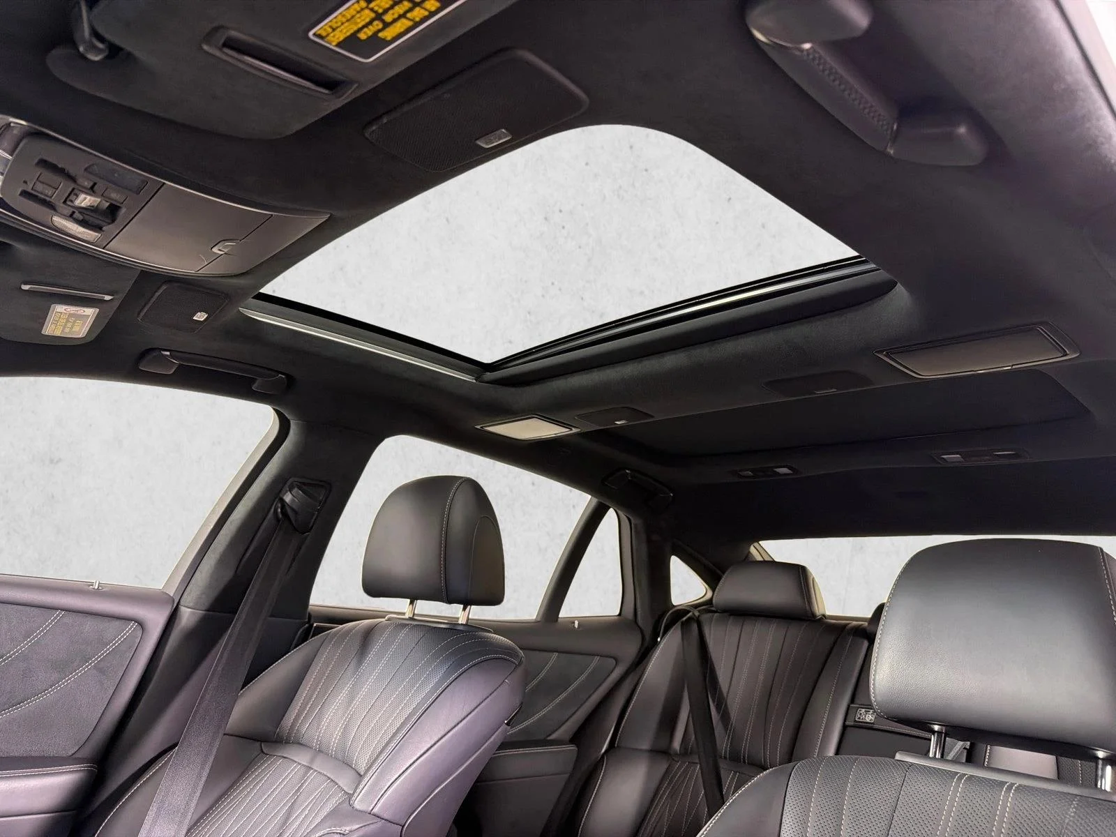 Used 2022 White Lexus LS 500 image 2