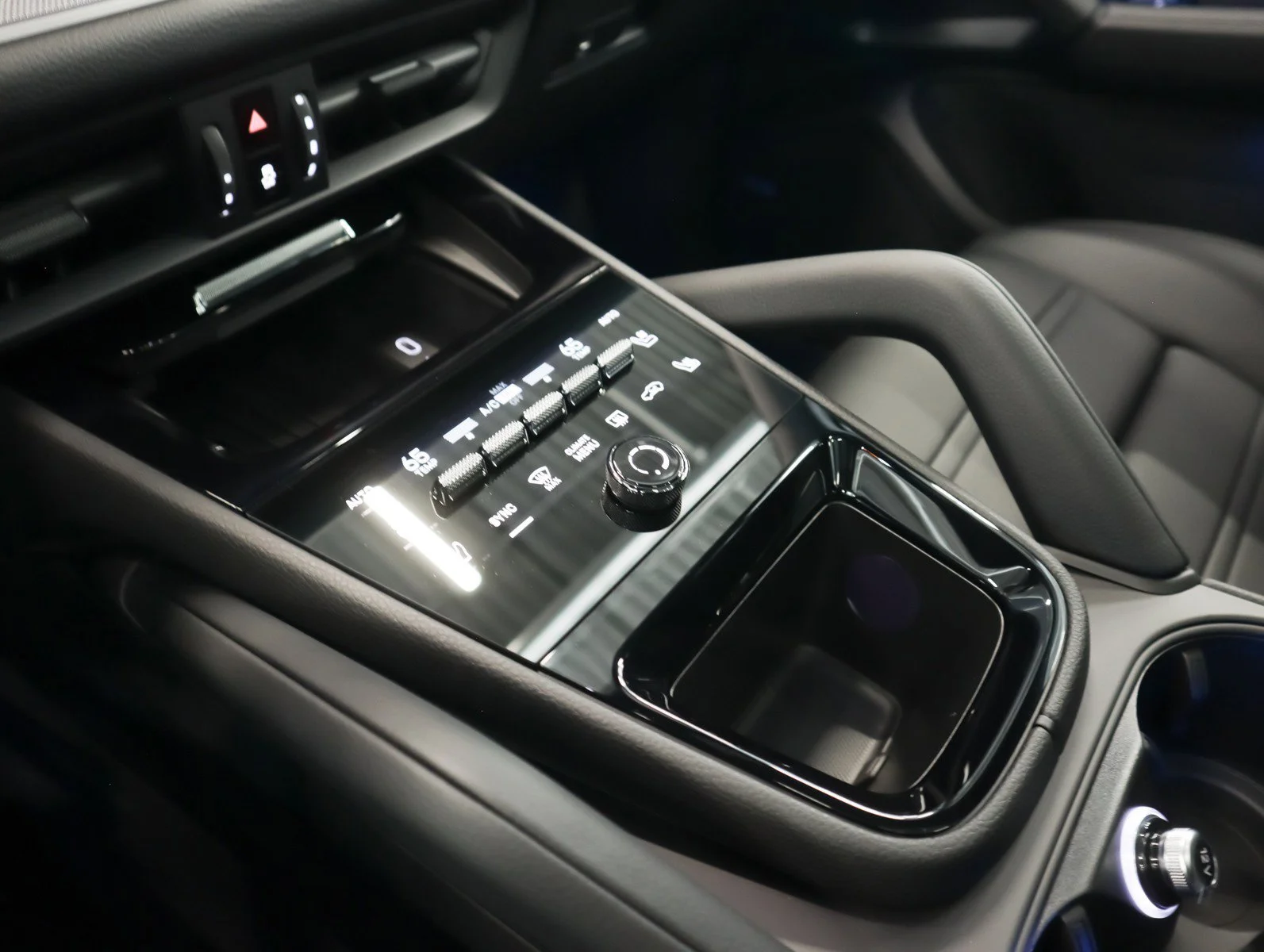 New 2026 Quartzite Grey Metallic Porsche E-Hybrid Coupe image 16