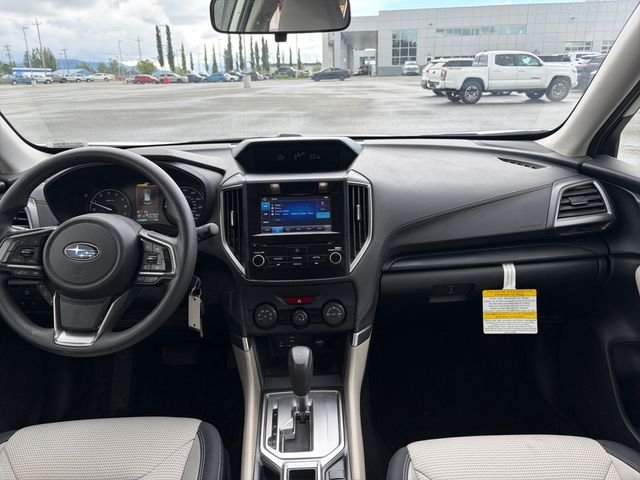 Used 2022 White Subaru  image 15