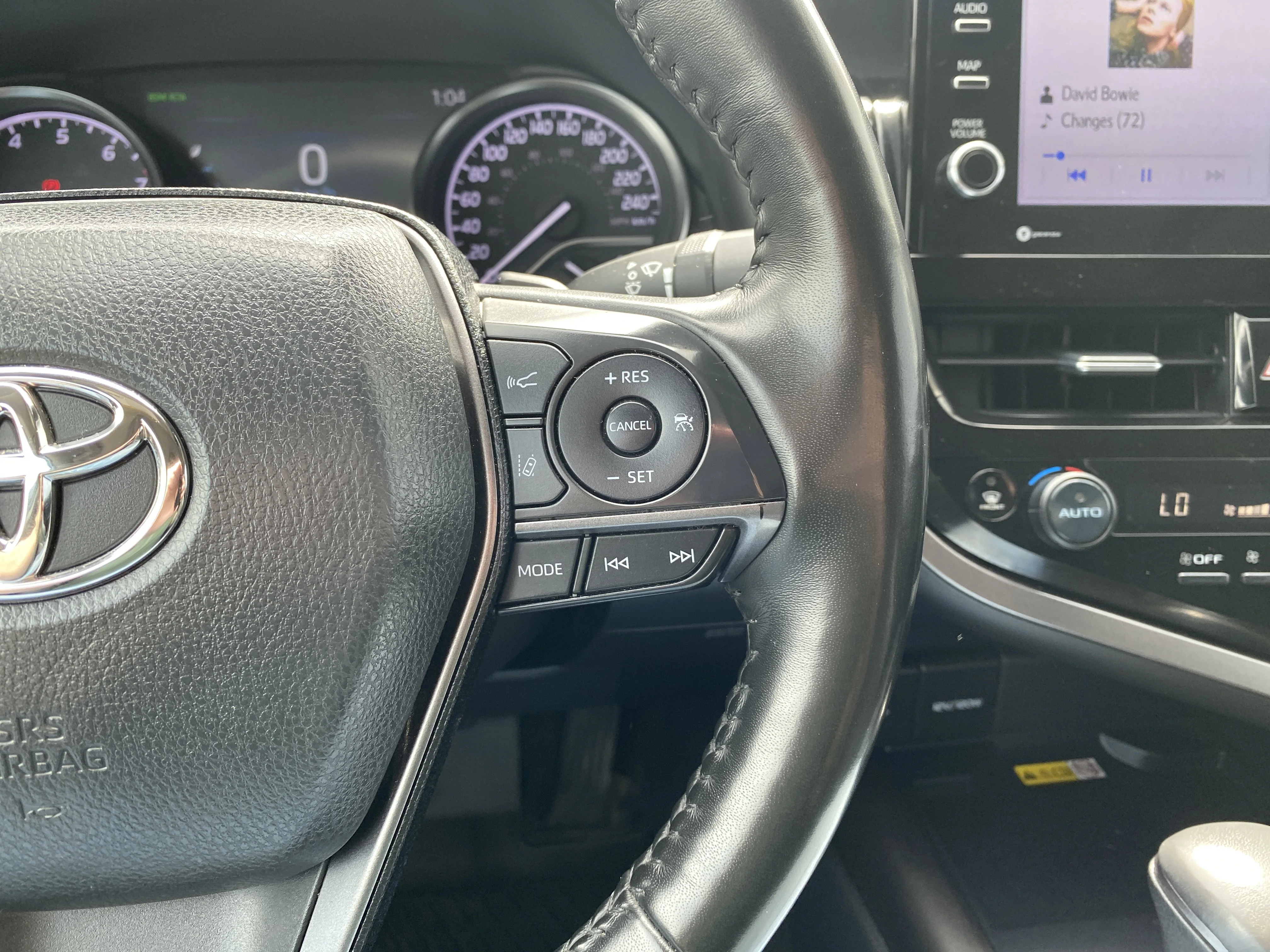 Certified Used 2024 Black Toyota SE Auto AWD * LEATHER* SUNROOF* AUTO HIGHBEAMS * image 13