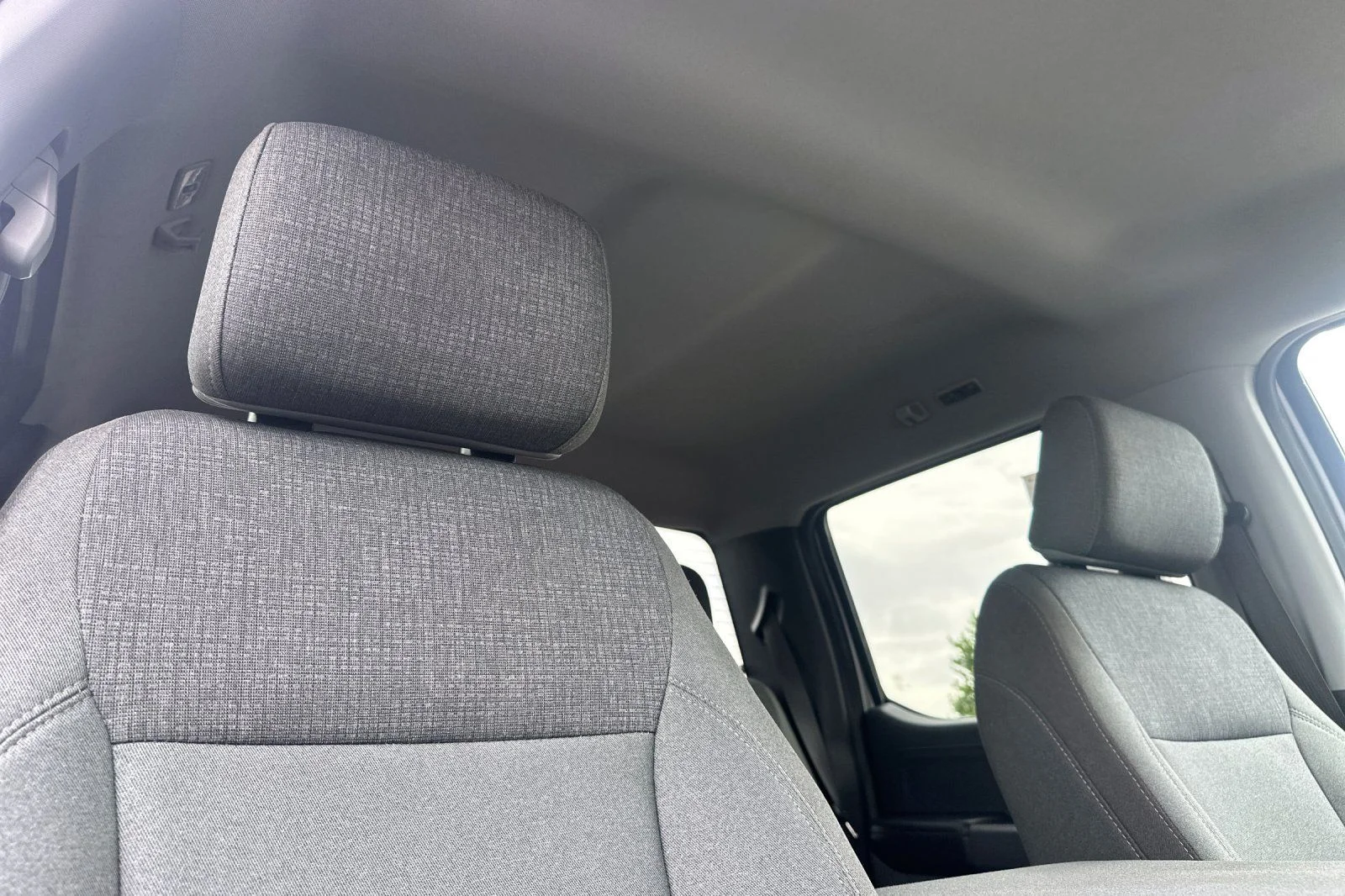 Used 2024 Silver Ford XLT image 15