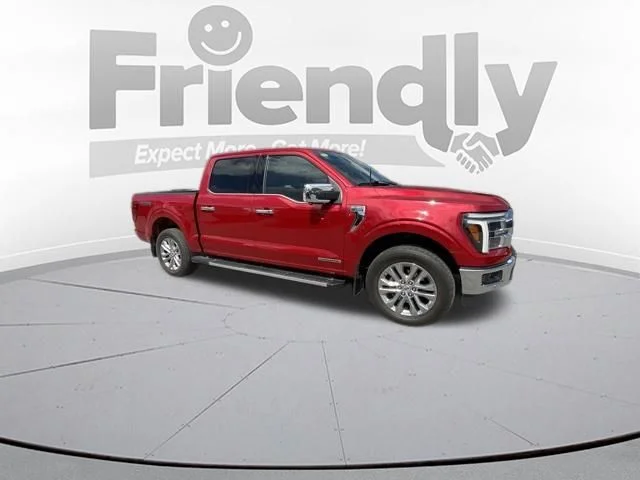 Used 2025 Rapid Red Metallic Tinted Clearcoat Ford Lariat image 8