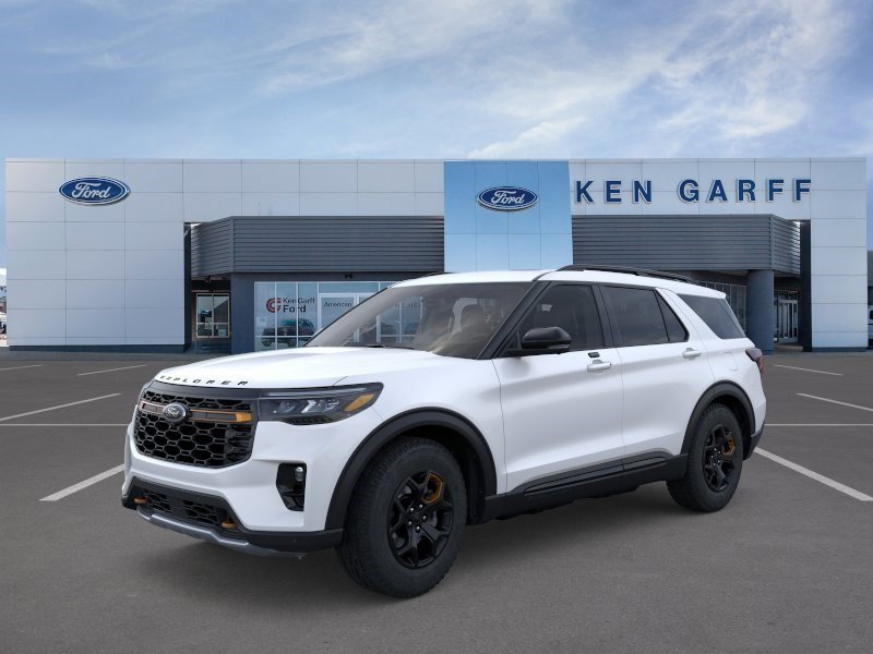 New 2026 Star White Metallic Tri-Coat Ford Tremor image 1