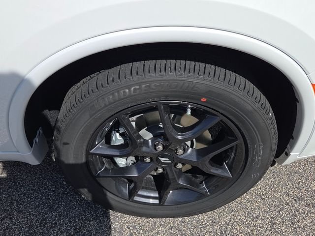 New 2027 White Knuckle Clear-Coat Exterior Paint Dodge GT image 17