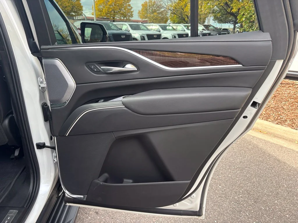 Used 2022 Crystal White Cadillac Sport Platinum image 26