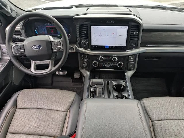 New 2025 Star White Metallic Tri-Coat Ford Lariat image 46