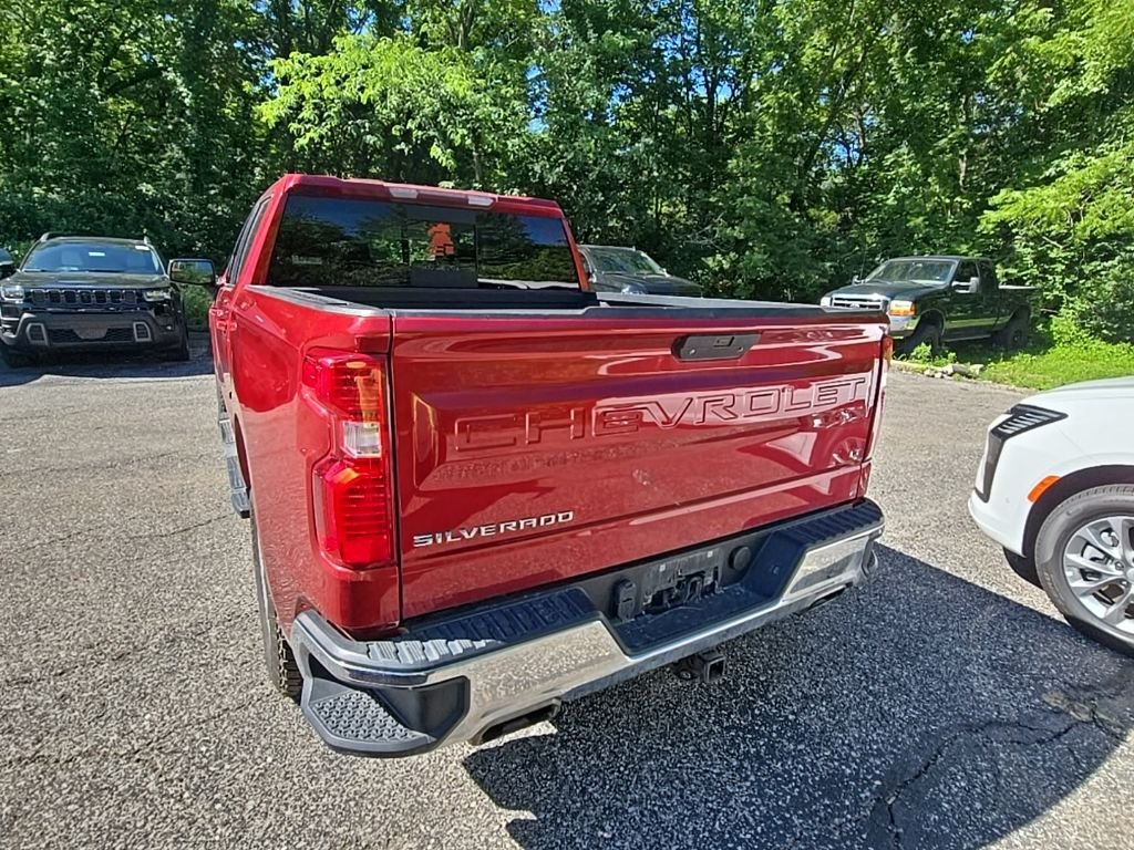 Used 2019 Red Chevrolet LT image 5