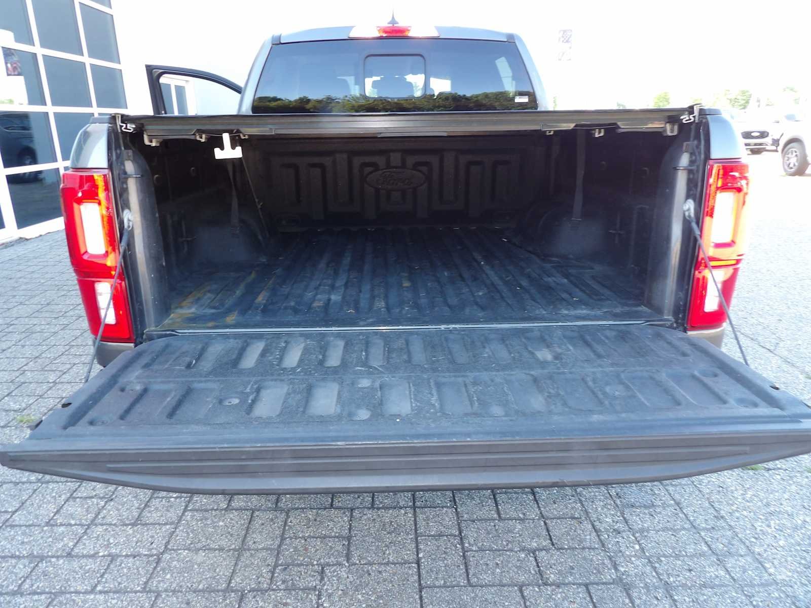 Used 2019 Magnetic Ford XLT image 12