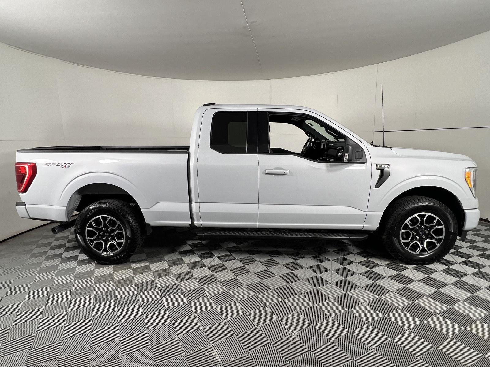 Used 2021 Space White Ford XLT image 11