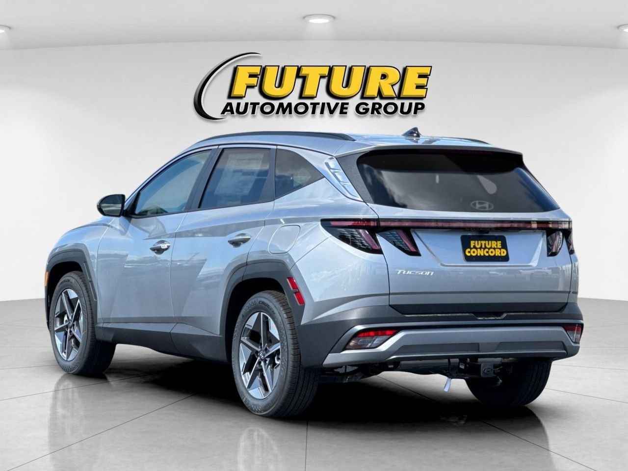 New 2026 Silver Hyundai SEL Premium FWD image 5