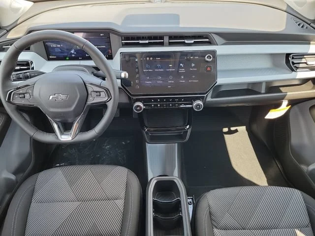 New 2027 Sterling Grey Metallic Chevrolet LT image 11