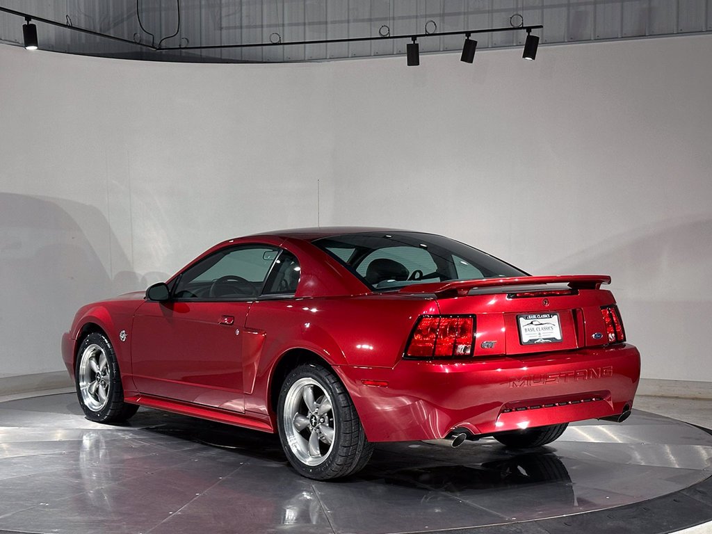 Used 2004  Ford GT image 9