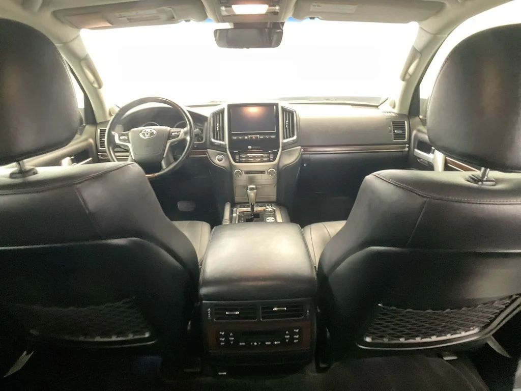 Used 2019 Blizzard Pearl Toyota Base image 28