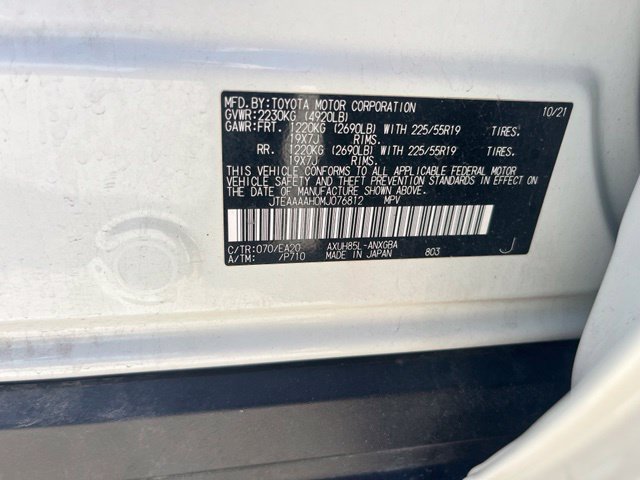 Used 2021 White Toyota XLE image 15