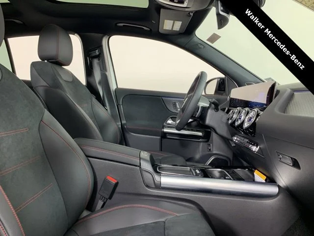 New 2025 Polar White Mercedes-Benz GLA 250 image 83