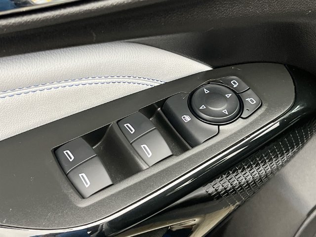 2025 Chevrolet Trax LT - Photo 22