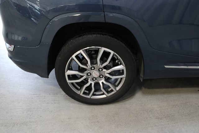 Used 2024 Downpour Metallic GMC Denali image 39