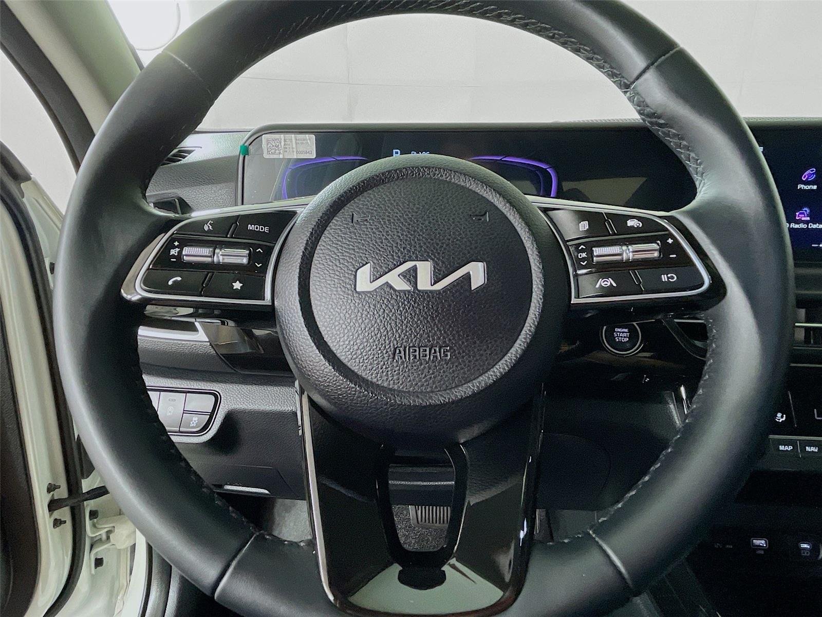 Used 2025 Clear White/Fusion Black Roof Kia S image 16