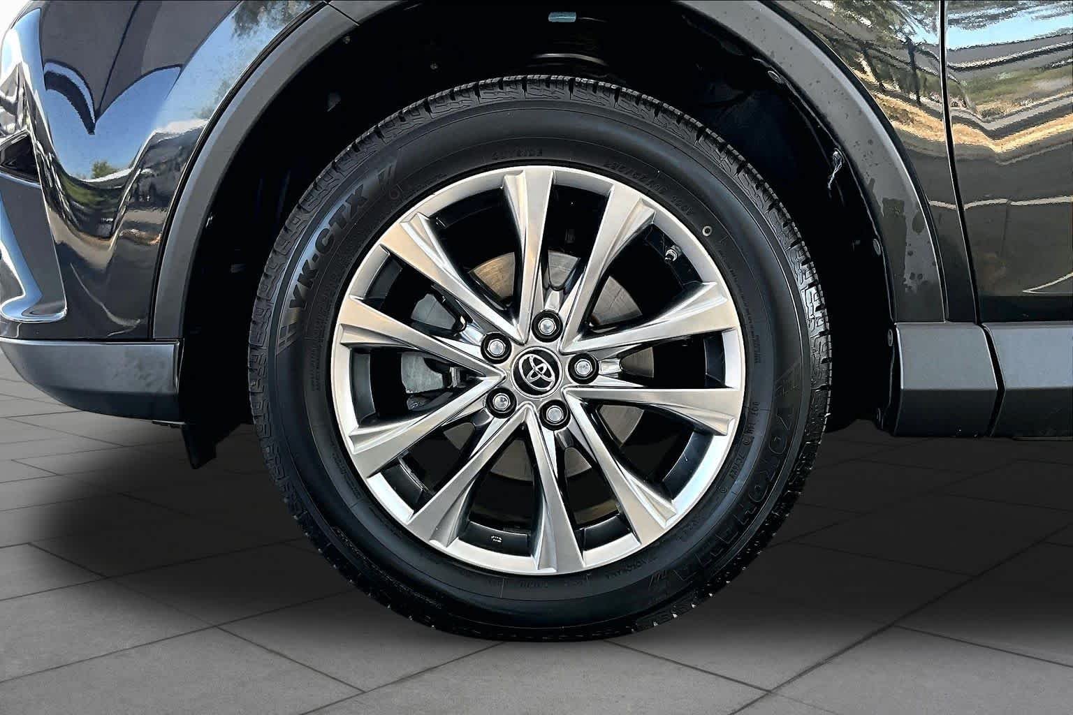 Used 2017 Black Sand Pearl Toyota Limited image 11