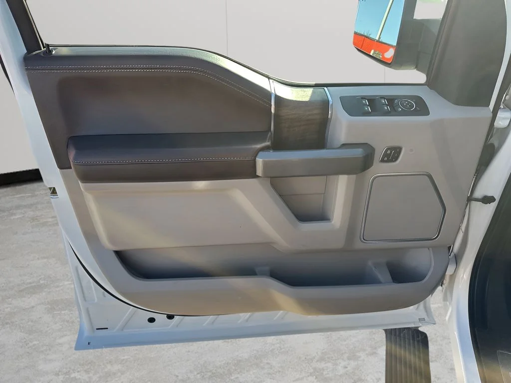 Used 2020 White Ford Limited image 26