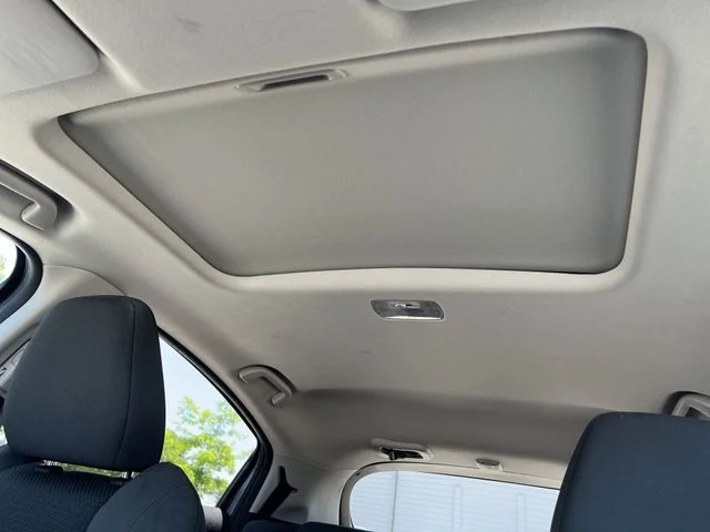 Used 2022  Honda EX image 18