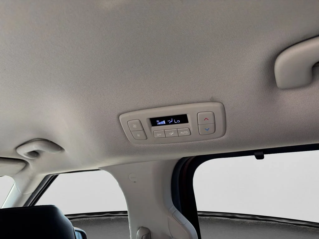 Used 2022 Red Kia SX image 39