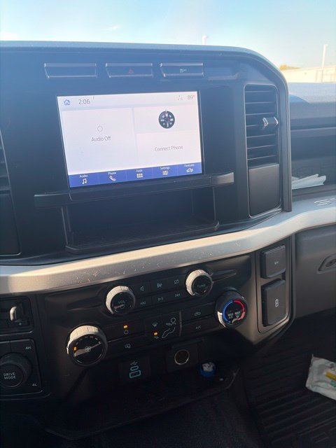 Used 2024 Oxford White Ford XL image 17