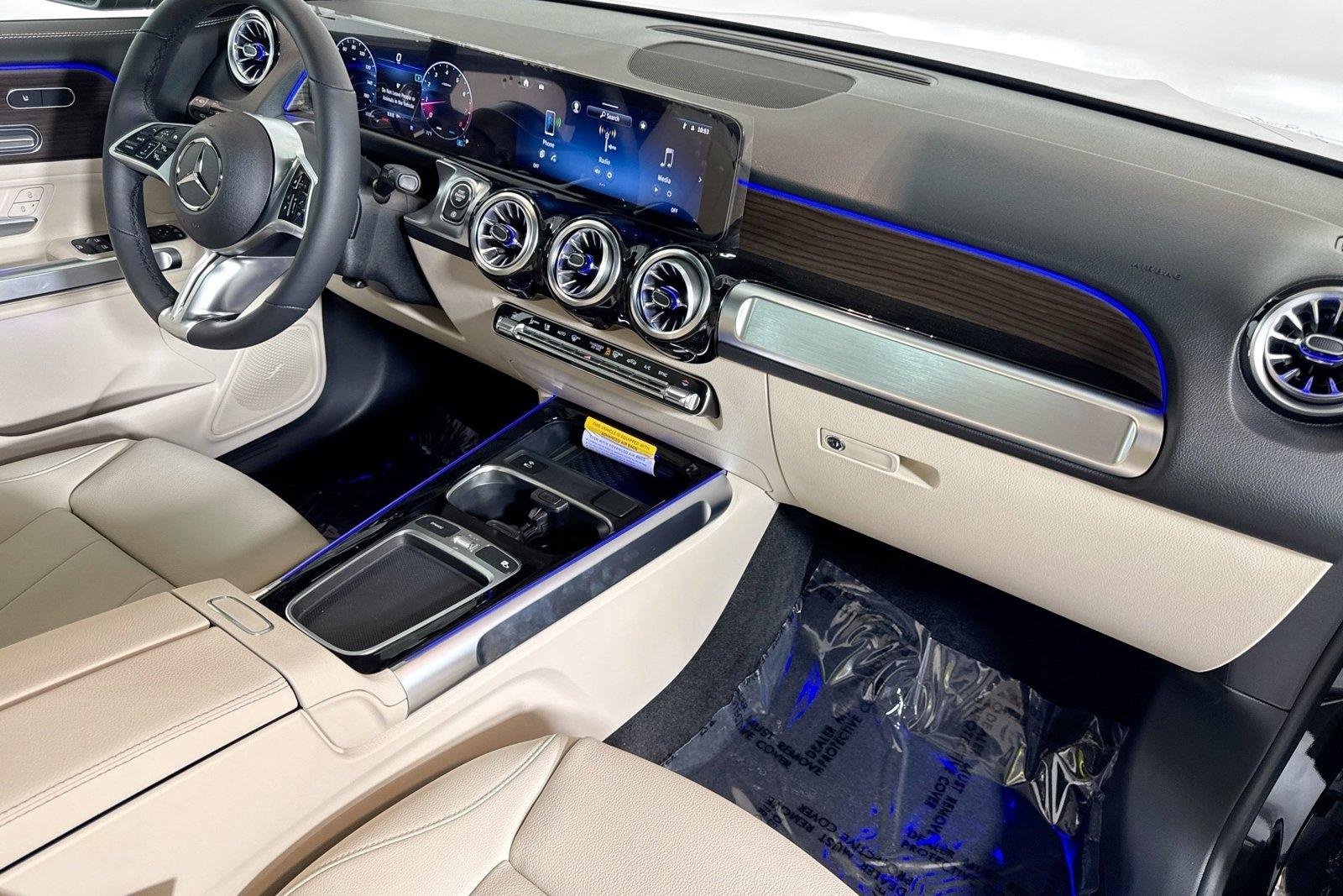 New 2026 Night Black Mercedes-Benz GLB 250 image 27
