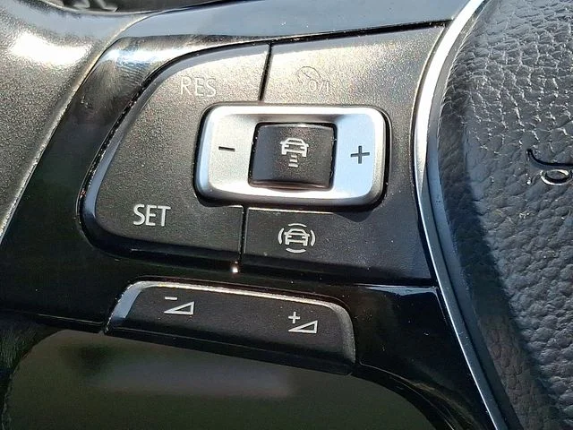 2019 Volkswagen Atlas SE w/Tech - Photo 21