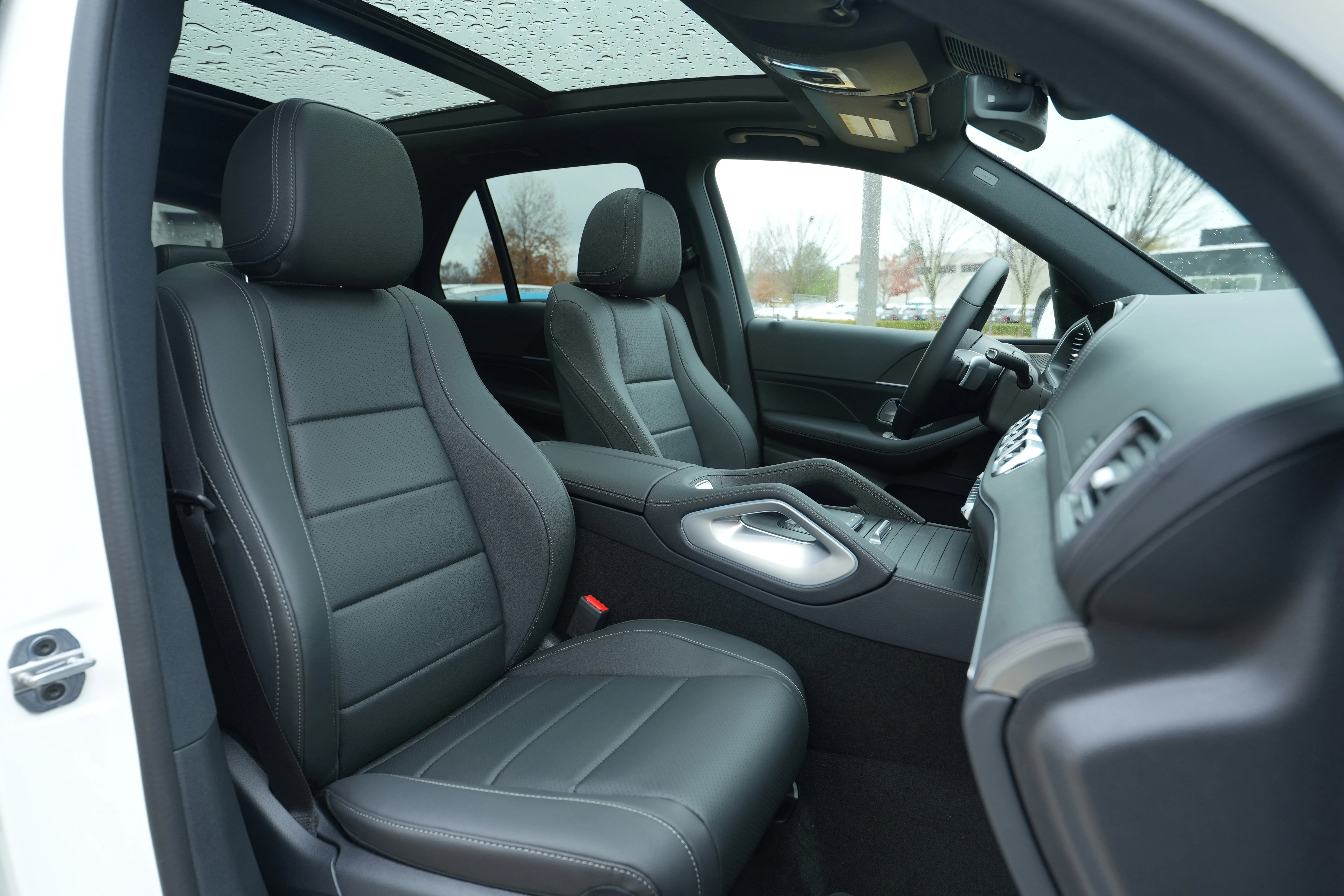 Used 2026 Polar White Mercedes-Benz GLE 350 image 39