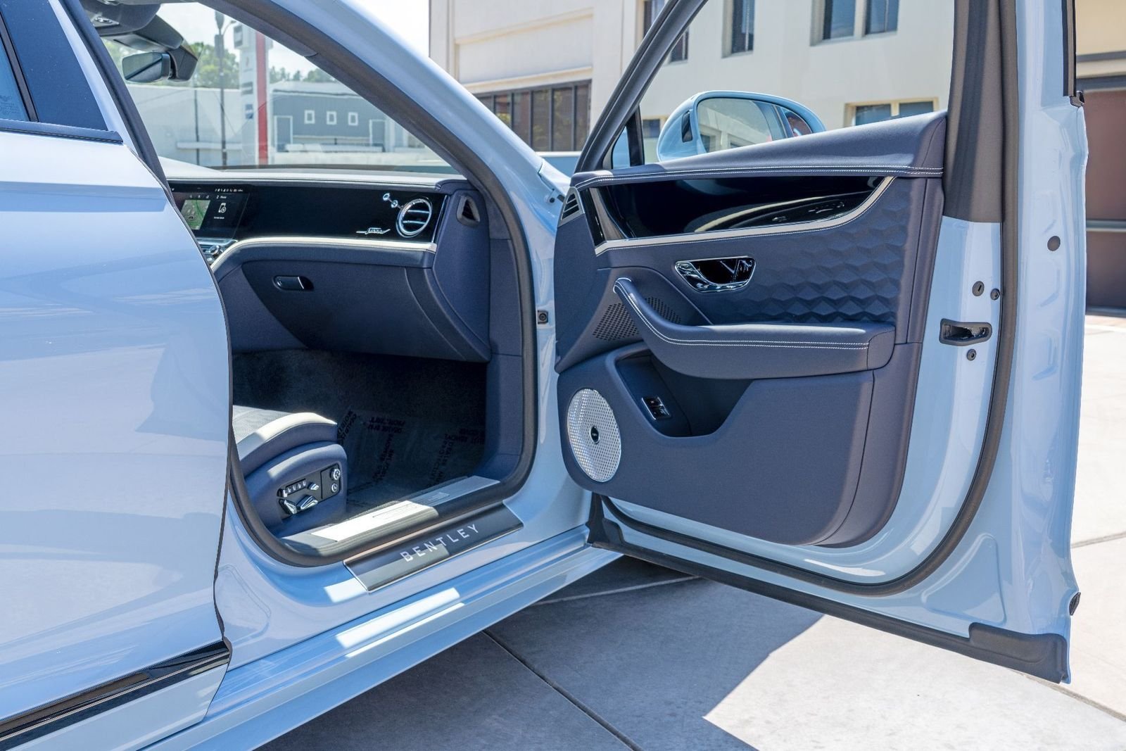 2025 Bentley Flying Spur Speed - Photo 24