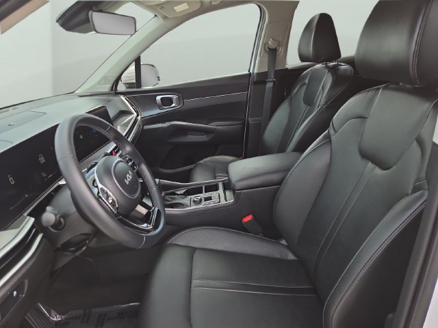 Used 2024 White Pearl Kia S image 32
