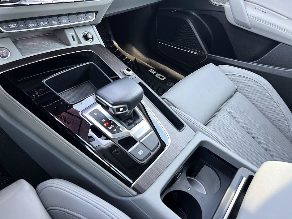 Used 2022 Glacier White Metallic Audi S line Prestige image 28