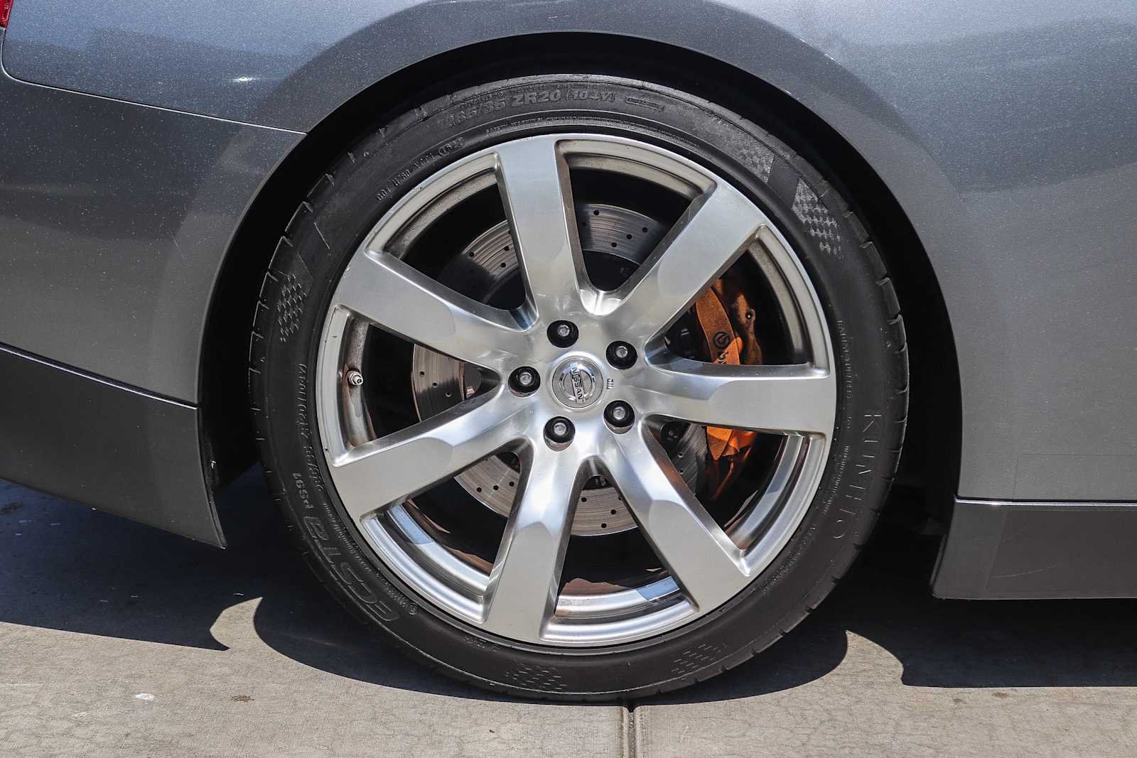 Used 2009 Gun Metallic Nissan Premium image 8