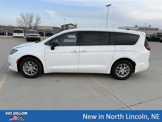 New 2026 Bright White Clear-Coat Exterior Paint Chrysler LX image 2