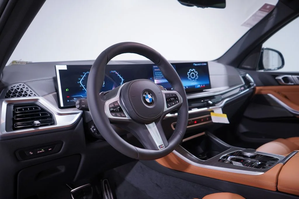 Used 2026 Black Sapphire Metallic BMW sDrive40i image 6