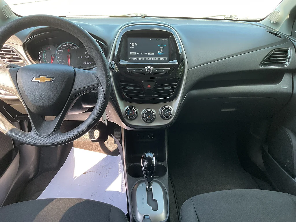 Used 2017 Splash Metallic Chevrolet LS CVT image 12