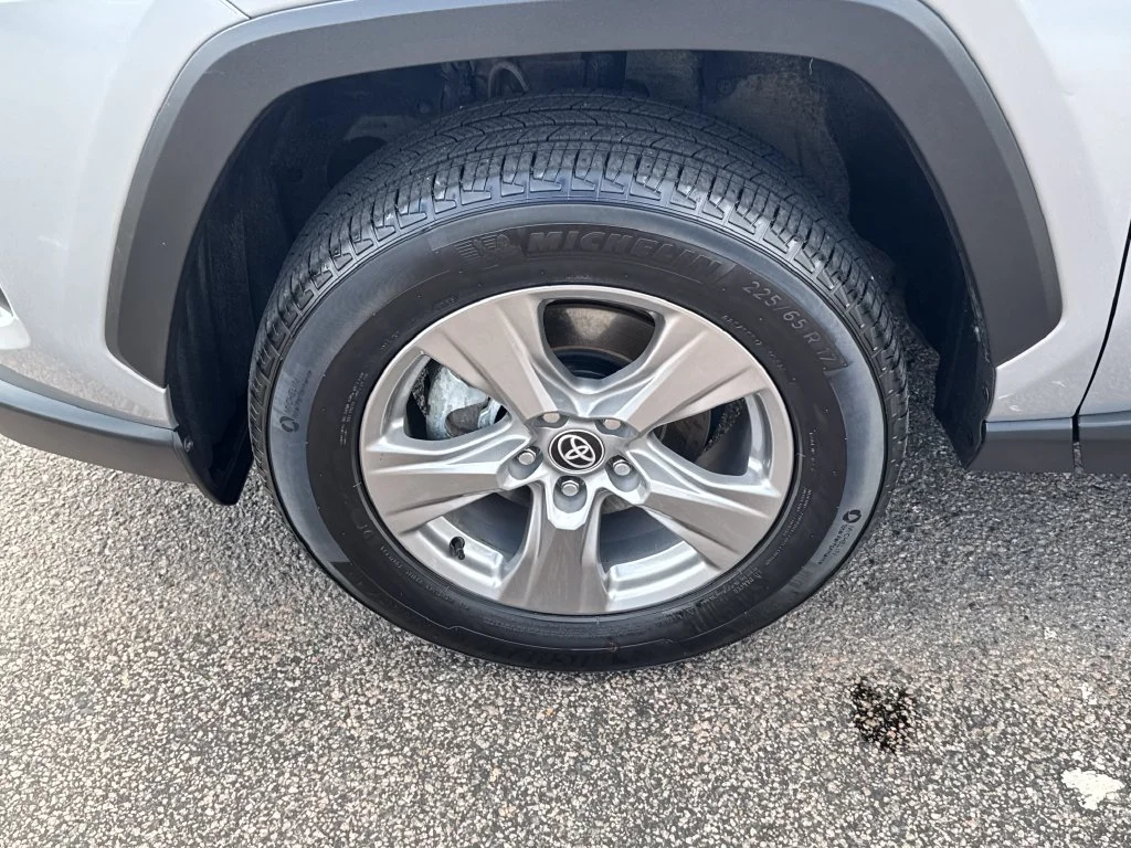 Used 2025 Silver Toyota XLE image 38