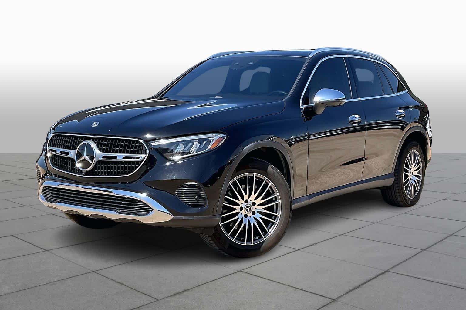 Used 2025 Obsidian Black Metallic Mercedes-Benz GLC 300 image 5