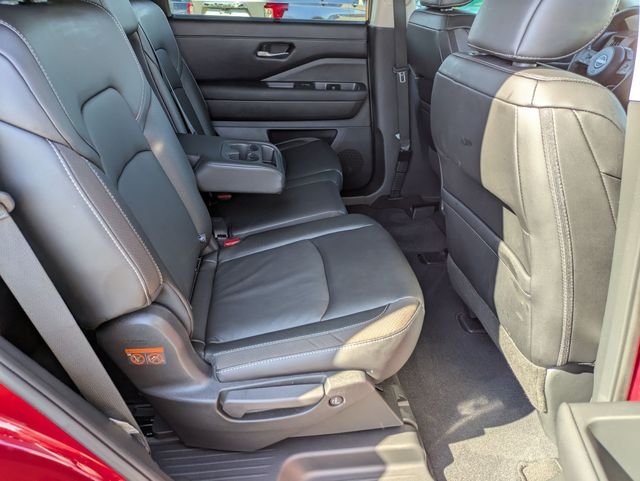 Used 2024 Red Nissan SL image 27