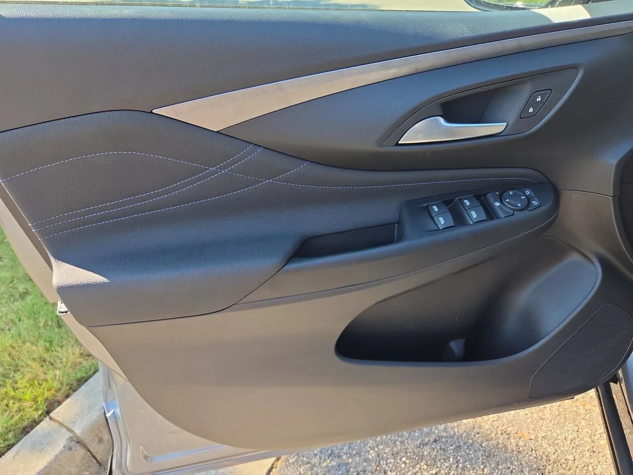 New 2026 Moonstone Gray Metallic Buick Sport Touring image 21