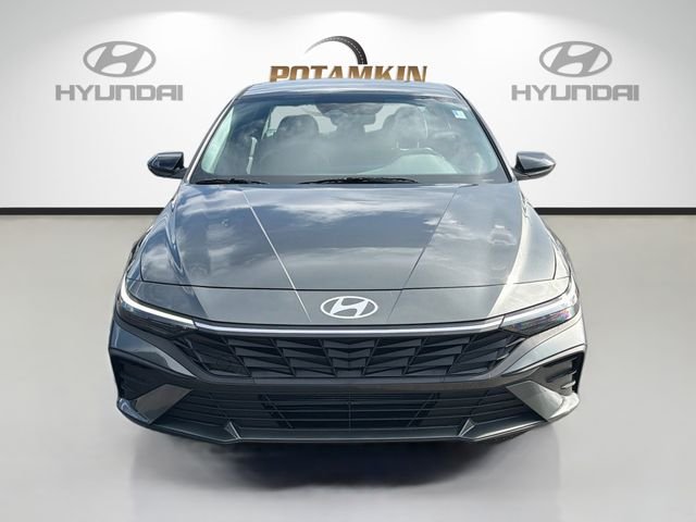 Used 2026 Gray Hyundai SEL Sport image 2