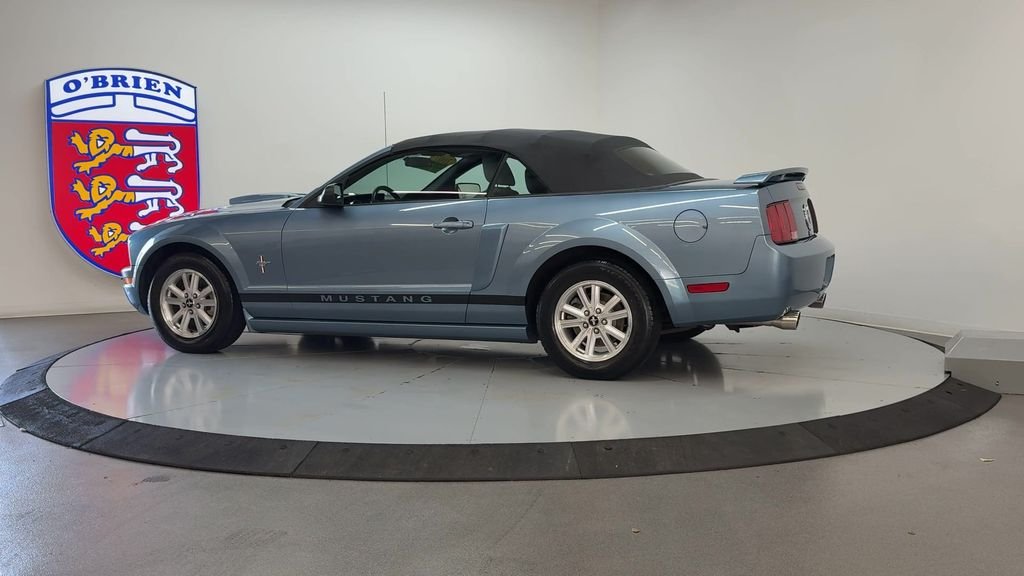 Used 2007 Blue Ford V6 Deluxe image 7